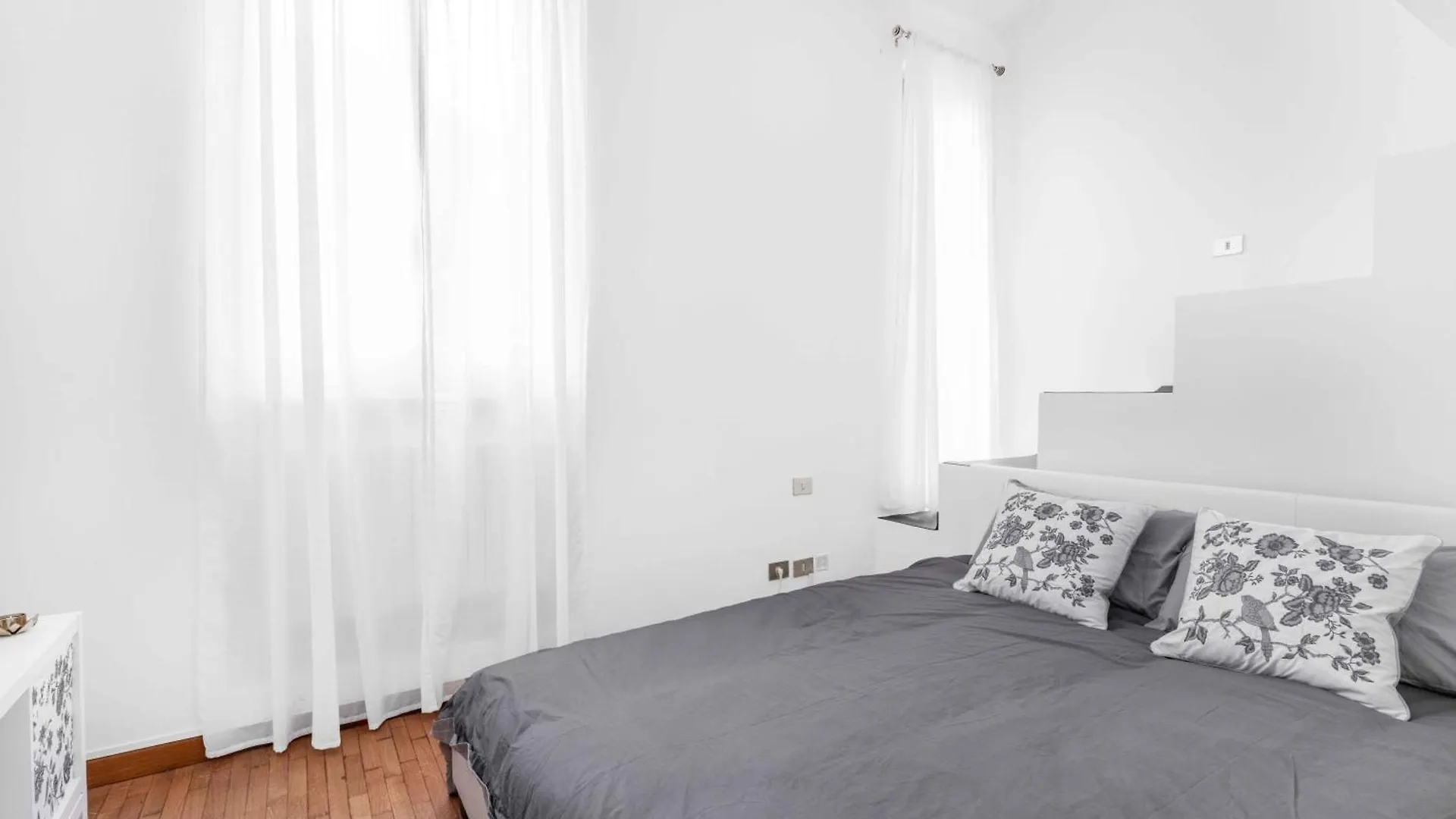 Duomo 7 Minuti Exclusive Apartment Vercelli Milan