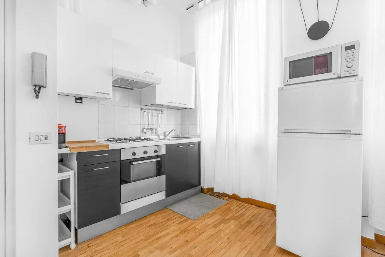 Duomo 7 Minuti Exclusive Apartment Vercelli Milan